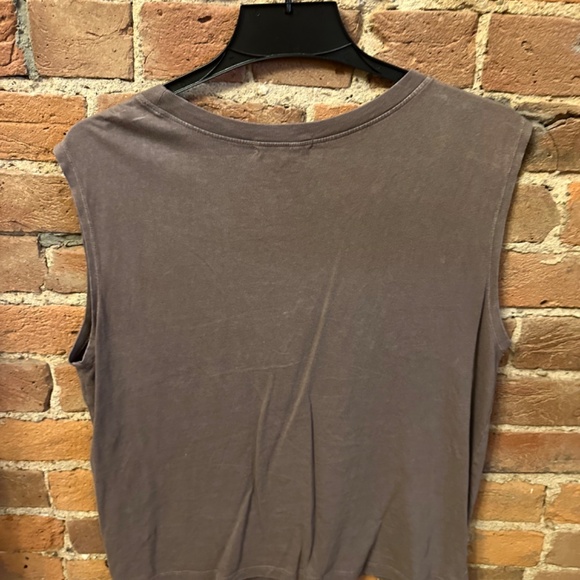 Studded Sleeveless Tee Womens Size M - Picture 3 of 6